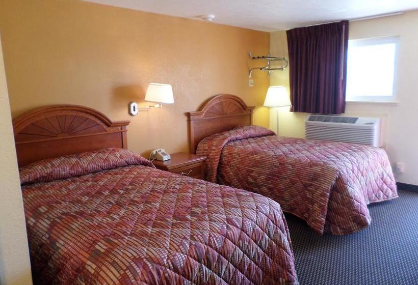 Отель Camelot Inn Elyria