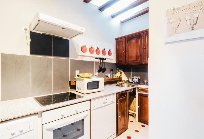 בית מלון כפרי Château Les Dryades Golf & Spa