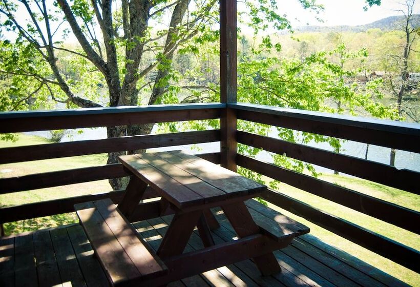 호텔 Country Hideaway At Mountain Lakes Resort