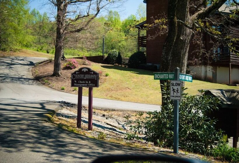 호텔 Country Hideaway At Mountain Lakes Resort