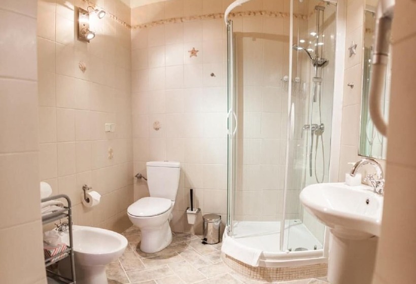 هتل Duval Serviced Apartments