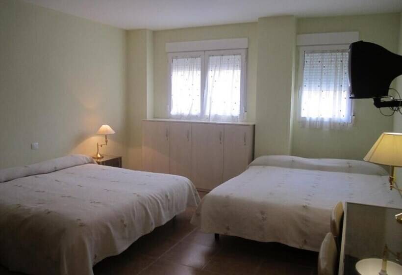 בית מלון כפרי Hostal El Estudio