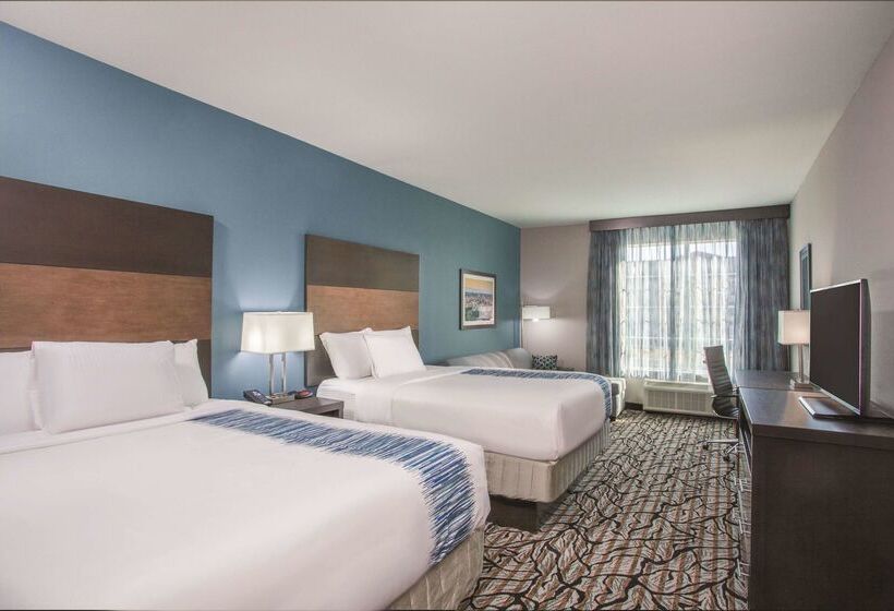 هتل La Quinta By Wyndham Cullman