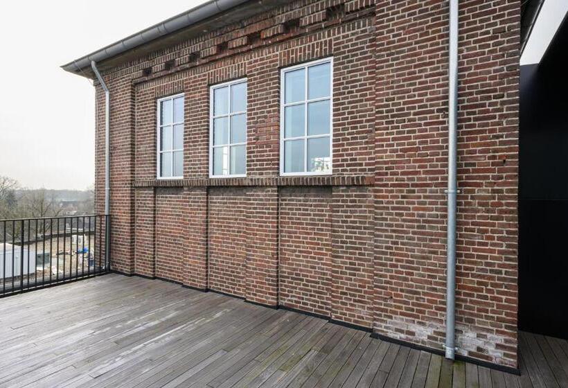 12a, Luxe & Uniek Bioscoopzaal Terras Uitzicht