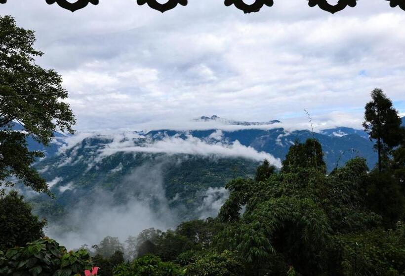فندق صغير Wake In Himalayas