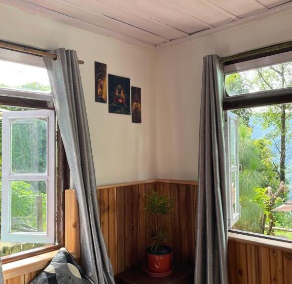 فندق صغير Wake In Himalayas