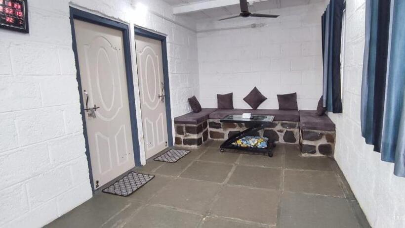 Bed and Breakfast Shantivan Villa At Shantivan Farms And Orchards