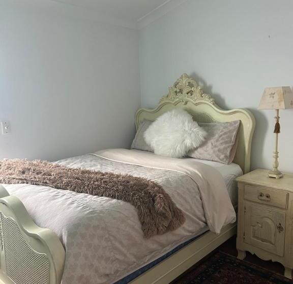 Whitfords Delight Bed & Breakfast