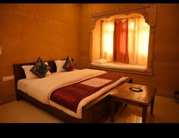 فندق Jaisalmer Queen Desert Camp