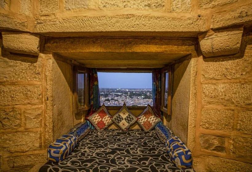 فندق Jaisalmer Queen Desert Camp