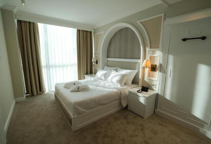Dbd Hotel Bayraklı