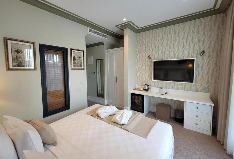 Dbd Hotel Bayraklı