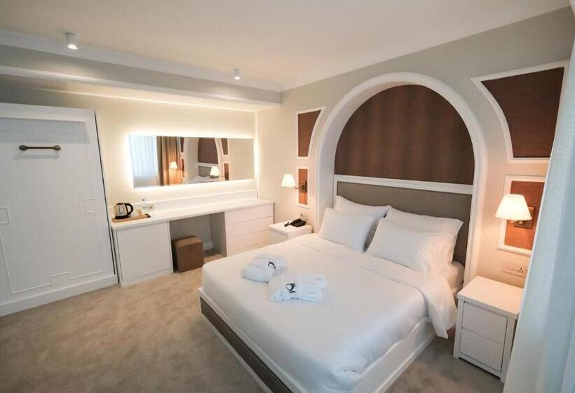 Dbd Hotel Bayraklı