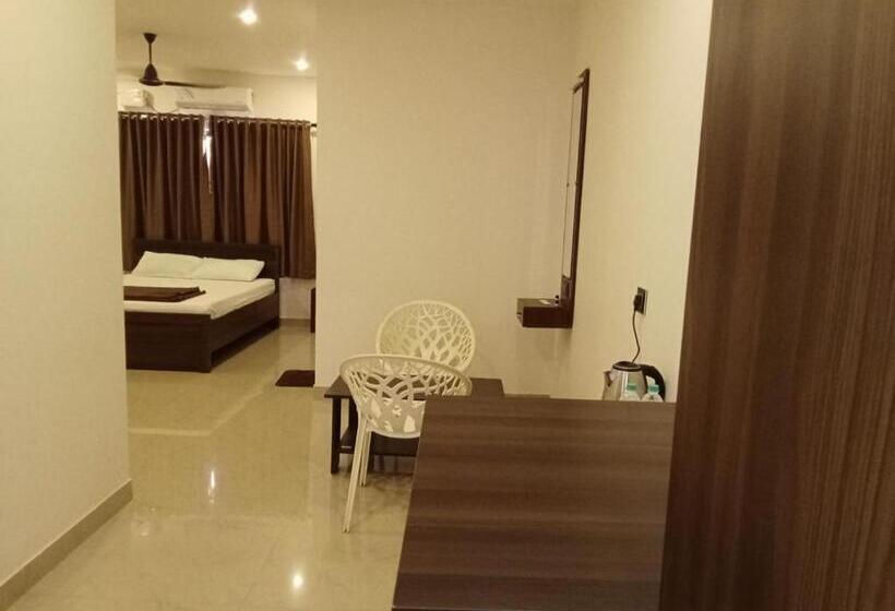 酒店 Usha Boardingandlodging