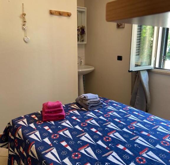 ペンション Affittacamere Ristorante Pizzeria La Rustica