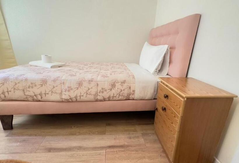 پانسیون Hostal