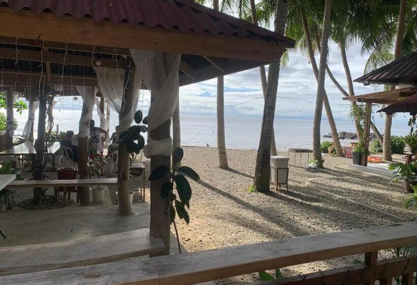 渡假胜地  A House Beachfront