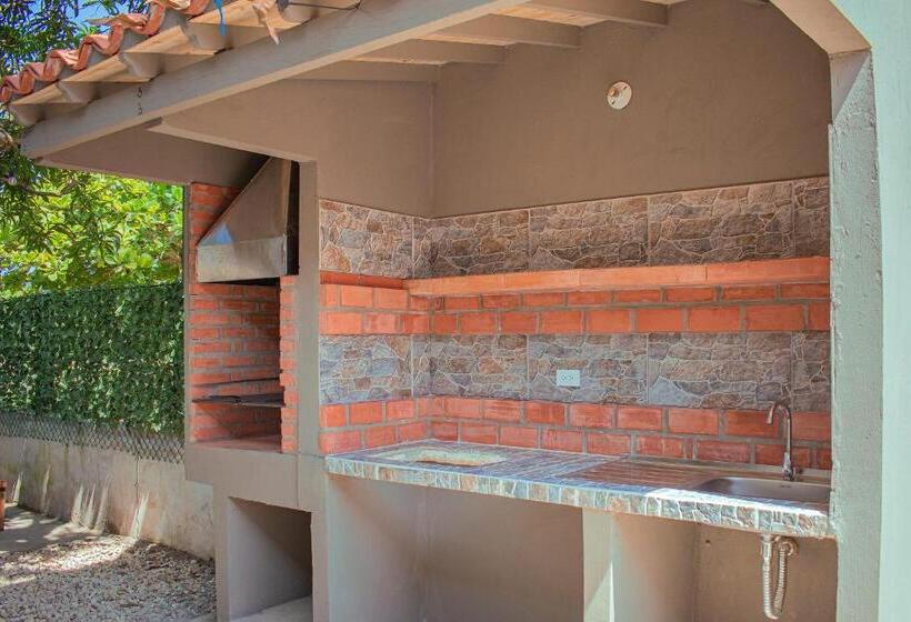 استراحتگاه Cabañas Mambo Beach