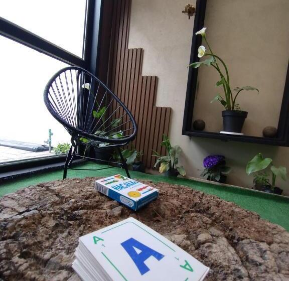 تختخواب و صبحانه El Templo