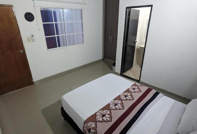 هتل Beach Life Palomino & Beach Club