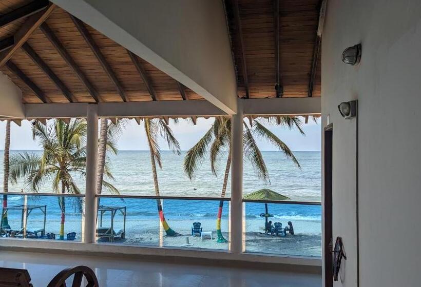 هتل Beach Life Palomino & Beach Club