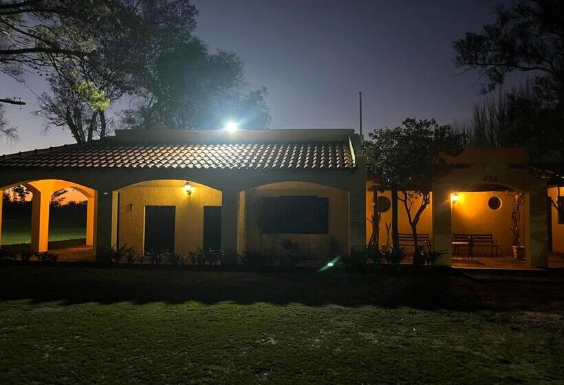 ホテル Estancia San Mateo