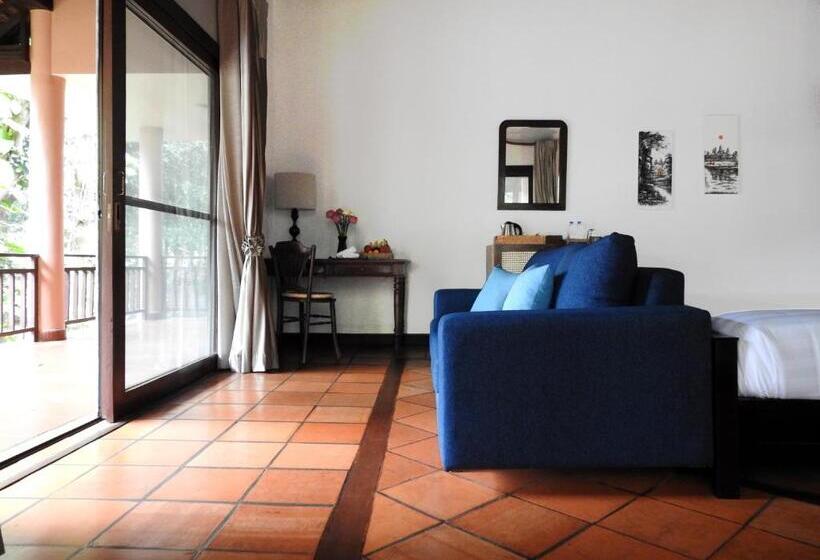 هتل Villa Massilia