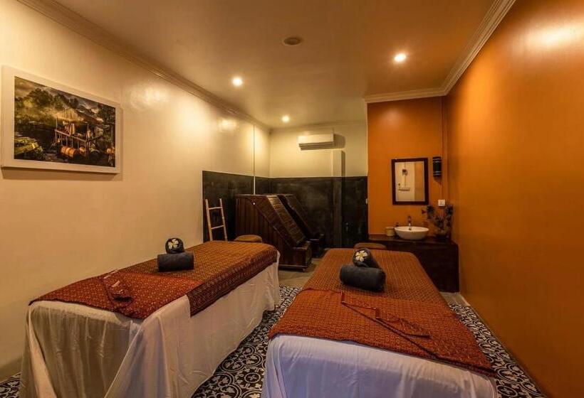 هتل Villa Massilia