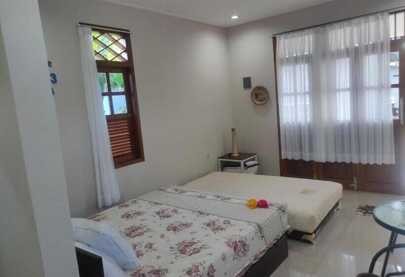 پانسیون Homestay Erna Tanjong Tinggi