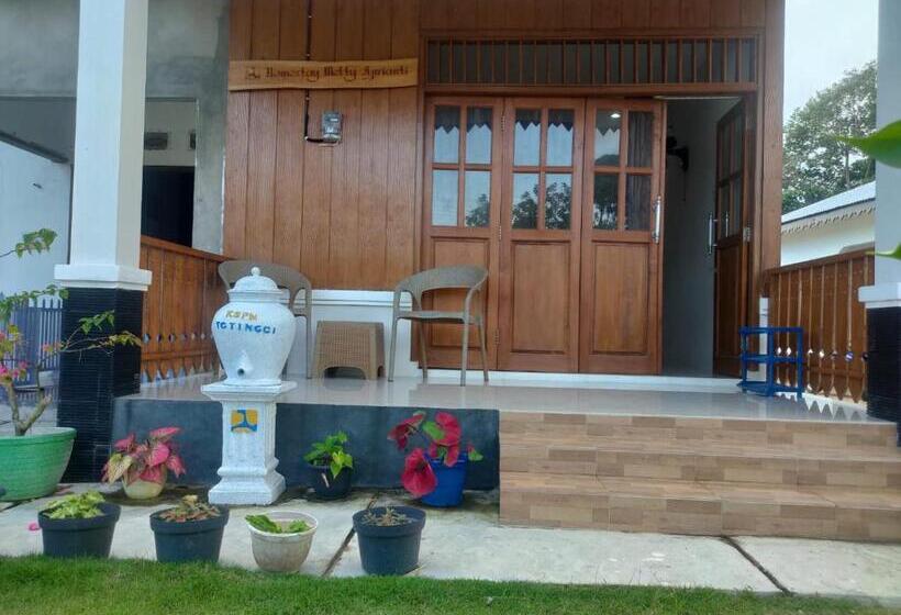 پانسیون Homestay Melty Aprianti Tanjong Tinggi