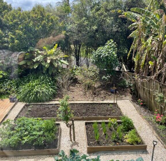 بنسيون Kaingarua Retreat