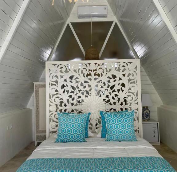 Пансион Piramida S White Villa S Bali