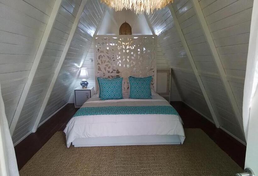Пансион Piramida S White Villa S Bali