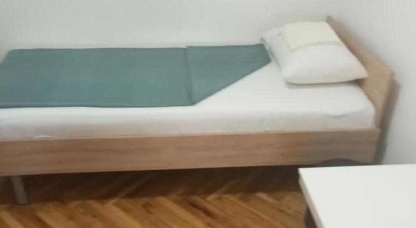 هاستل Airport Md Rooms 2