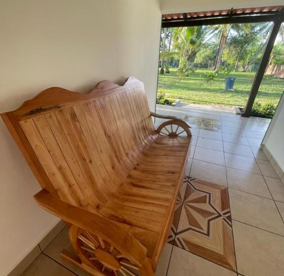 هاستل Oasis Natural En Un Paraiso Tropical