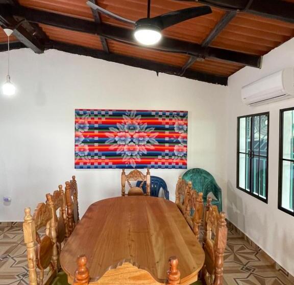 هاستل Oasis Natural En Un Paraiso Tropical