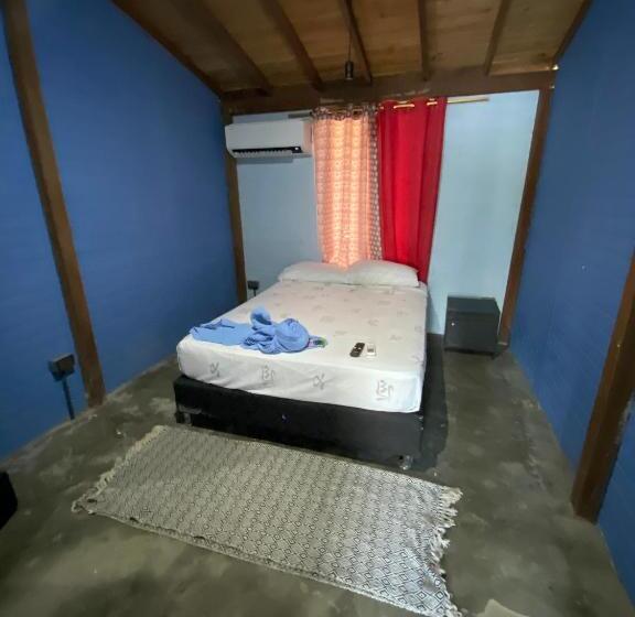 هاستل Posada Miss Anibel