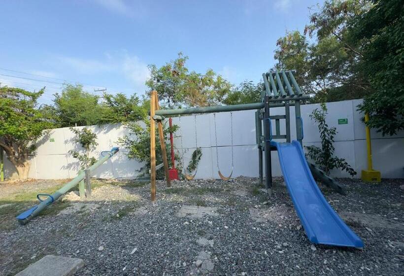 هاستل Posada Miss Anibel