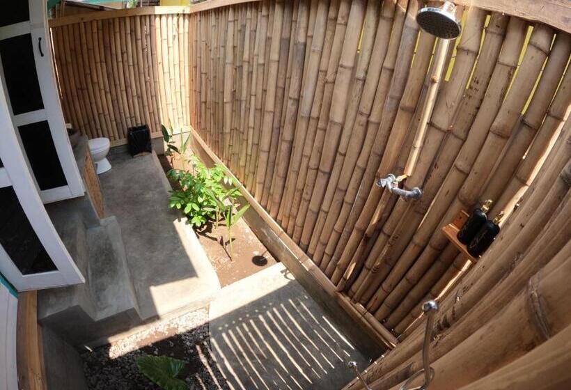 تختخواب و صبحانه Casa Kapuas
