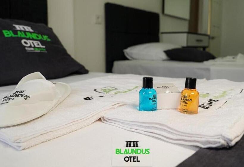 Blaundus Otel