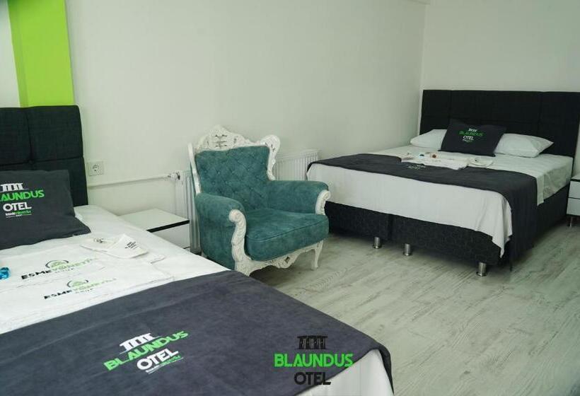 Blaundus Otel