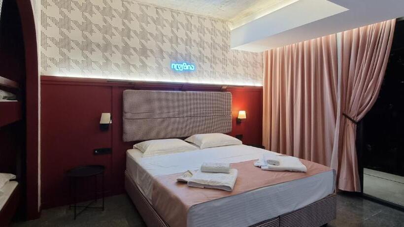 هتل Bamboo Garden