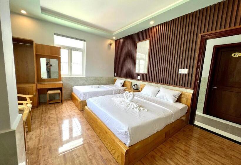 هتل Khách Sạn Hoàng Gia 2
