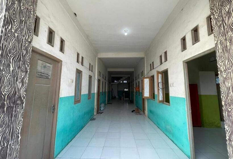 호텔 Spot On 93075 Nova Jaya 2 Homestay Syariah
