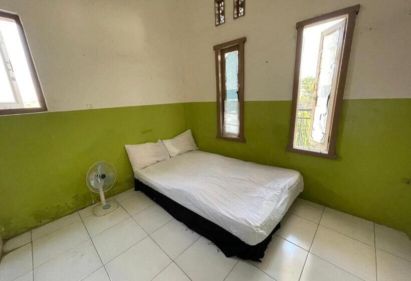 호텔 Spot On 93075 Nova Jaya 2 Homestay Syariah