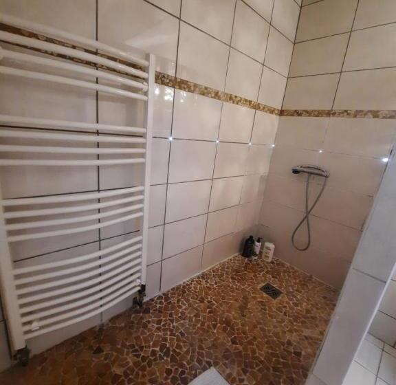 بنسيون Chambre Spacieuse Rer A