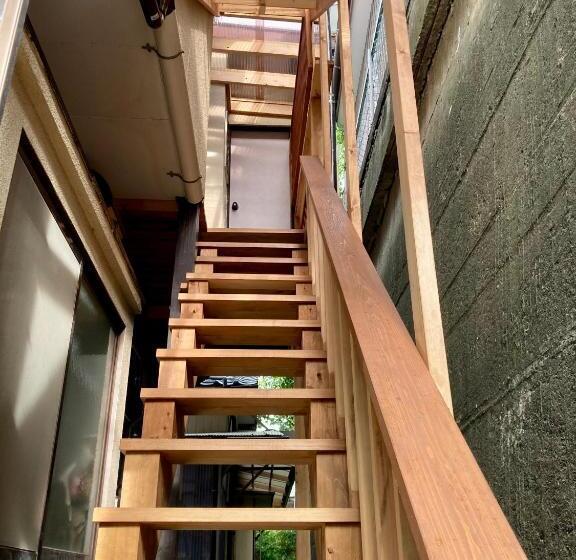 بنسيون Nostime Lodge 女性限定 Female Only