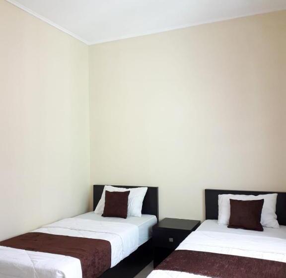پانسیون Unram Guest House