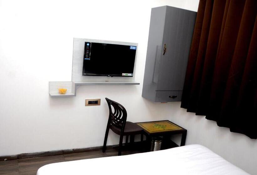Relax Beach Resort