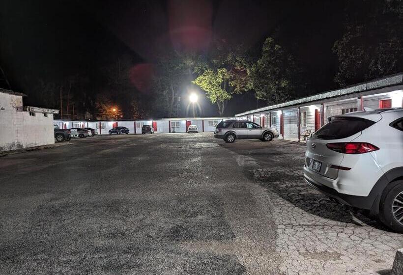 Sands Motel
